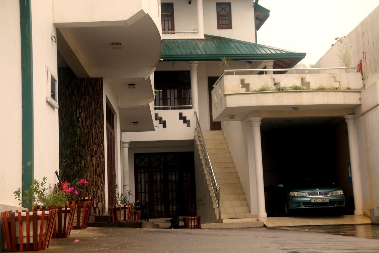 Lake View Hotel & Bungalow Nuwara Eliya Exterior photo